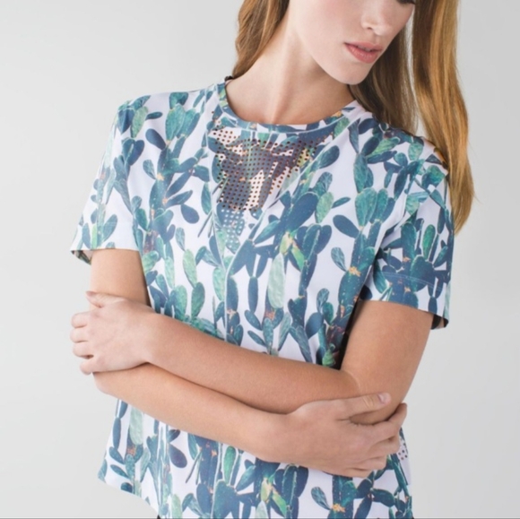 Lululemon Perfectly Perfed Tee Mini Prickly Pear White Multi Size 6 Pre-owned - Picture 3 of 8